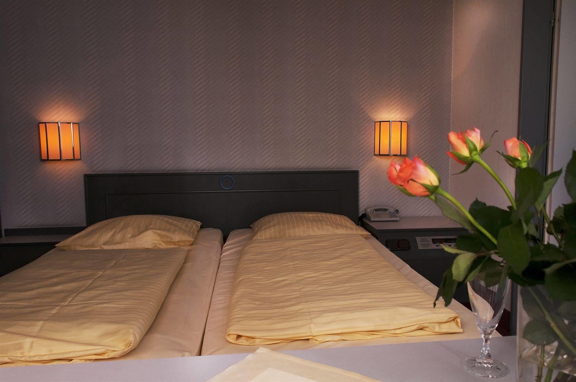 Invite Hotel Nuernberg City Ngoại thất bức ảnh