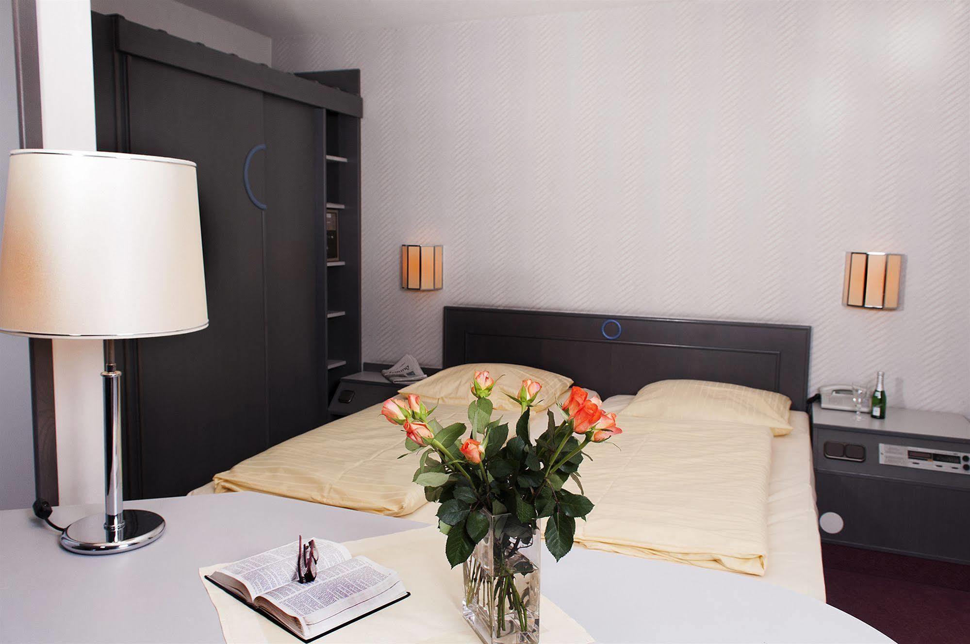 Invite Hotel Nuernberg City Ngoại thất bức ảnh